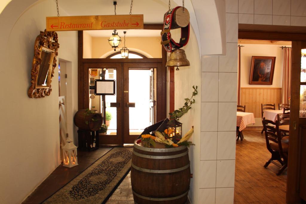 Hotel-Gasthof Die Post Brennerei Frankenhoehe Schillingsfuerst Luaran gambar